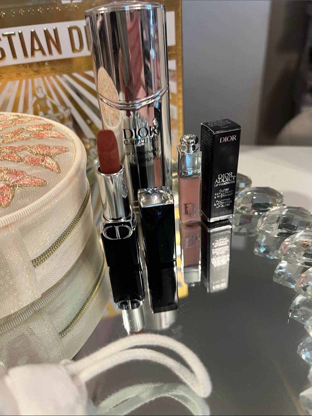 Dior Beauty Set w- Embroidered Pouch -Capture in 1 fl oz- More - Picture 5 of 6